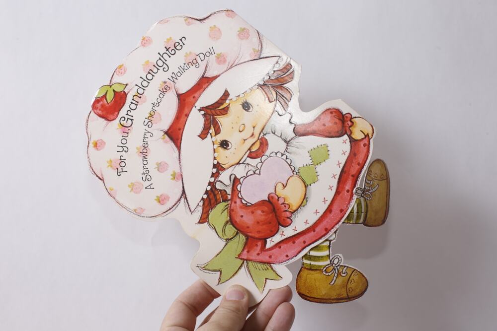 Strawberry Shortcake Walking Paper Doll Greeting Card Gift Idea ~260817-WH 1003